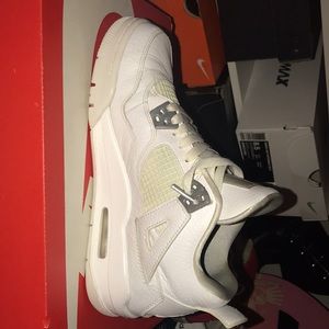 Power money Jordan retro 4’s